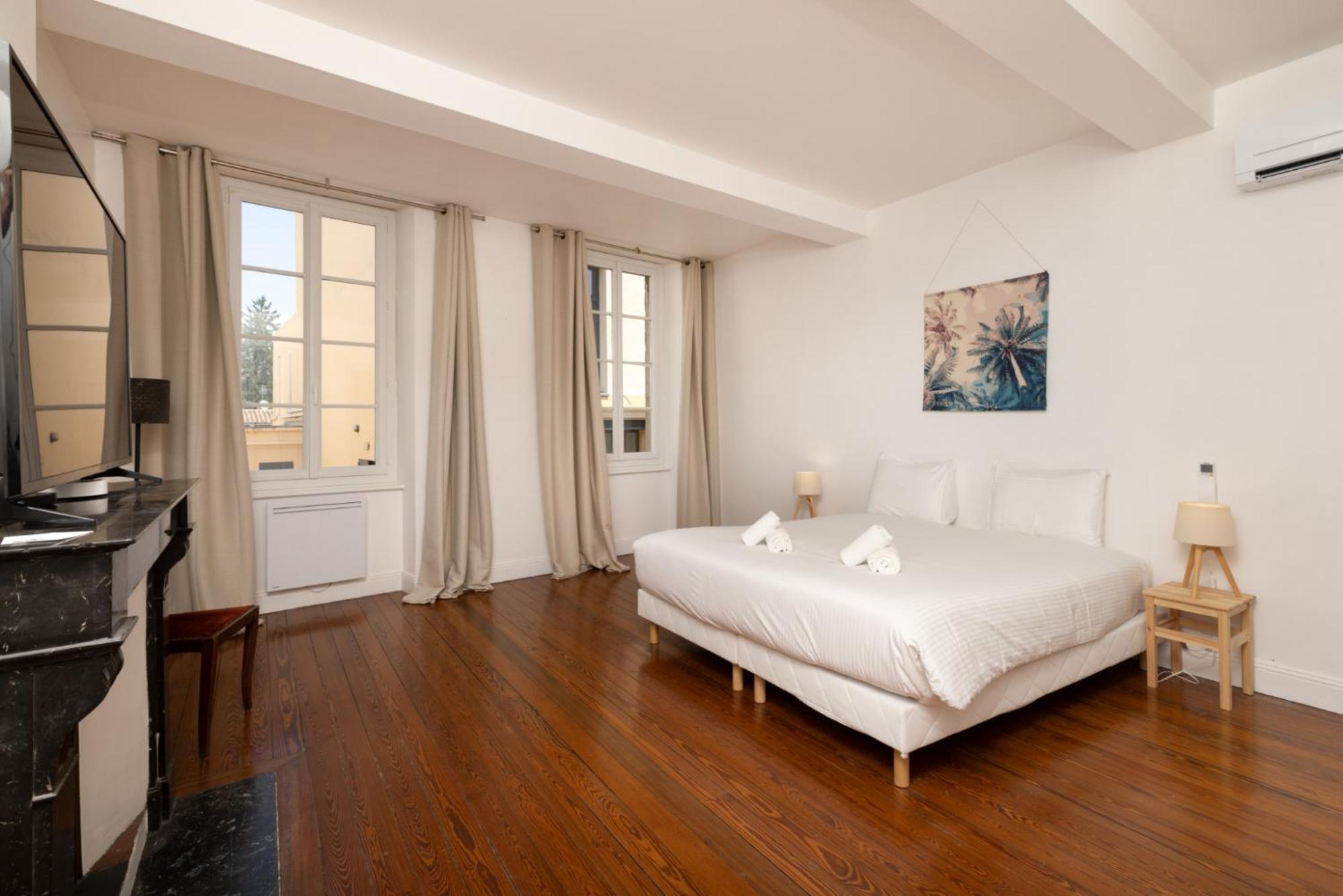 Apartment Le Grand Authentique Carcassonne